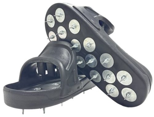 SHOE IN SPIKED SHOES MEDIUM